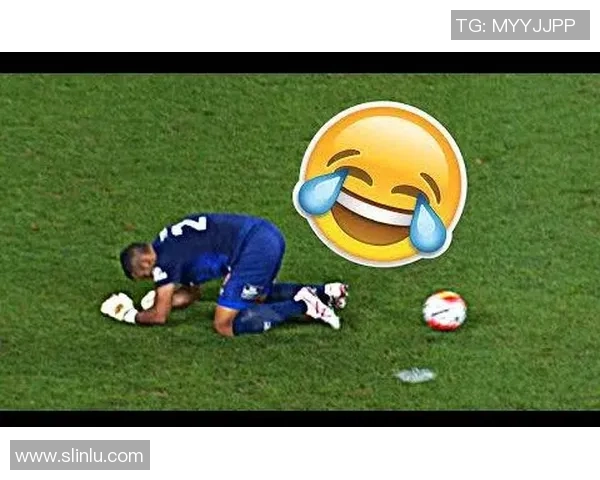 足球明星搞笑瞬间大盘点尴尬表情与失误合集让你捧腹大笑